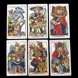 Découvrez le Tarot de Marseille dans notre boutique ésotérique